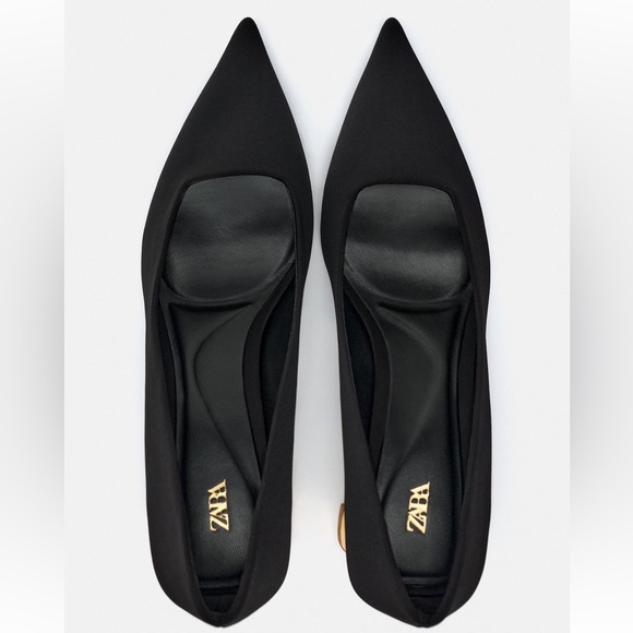 ZARA GOLD HEELED SHOES - Picture 2 of 3